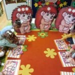 Żuczki dopasowują dary jesieni do ich cieni