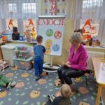 dzieci rozpoznają emocje