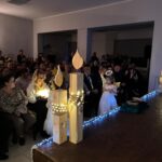 dzieci recytują wiersze