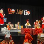 Mikołajka już ma zmęczone oczy od czytania e-maili