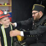 Pan-Daniel-zaklada-chlopcu-szelki-odblaskowe