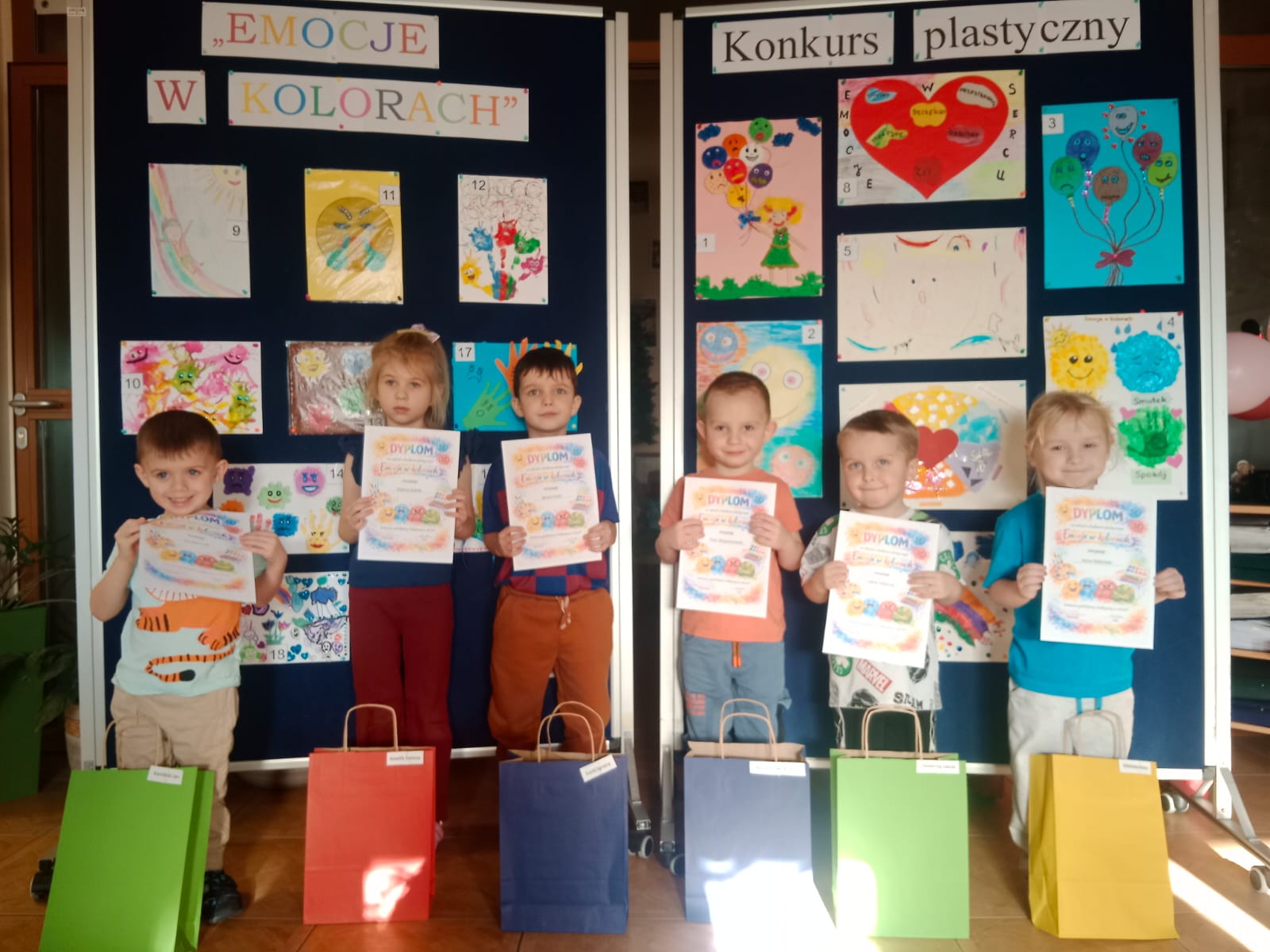 Przedszkolaki z Grębocic z nagrodami za udział w konkursie plastycznym