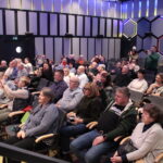 Dziadkowie na widowni