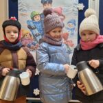 Dzieci wiedzą jak się ogrzać zimą