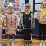 Dzieci wiedzą jak ubrać się na podwórko zimą