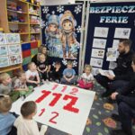 Dzielnicowi gminy Grębocice przestrzegają dzieci przed niebezpieczeństawami w czasie ferii zimowych
