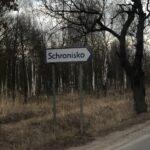 Oznaczenie w kierunku schroniska