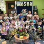 Motylki z roślinkami