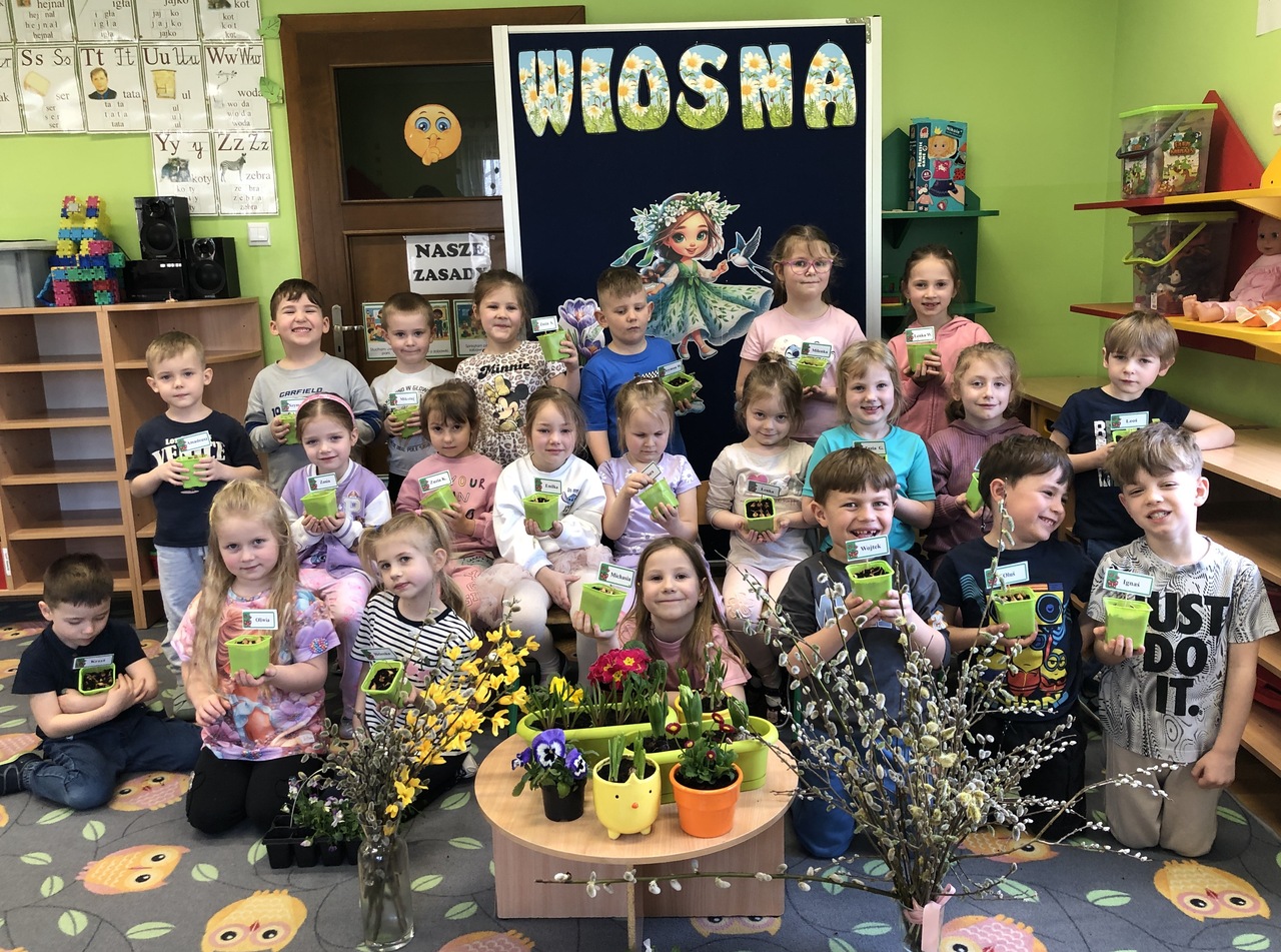 Motylki z roślinkami