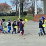 Wiosenny-spacer-grupa-Pszczolki