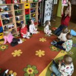 „What do you want for Christmas” w grupie żuczków