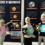 Dzieci prezentują pracę nt. Dzień i noc