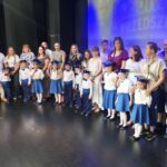 Dzieci i rodzice z oddziału Motylków